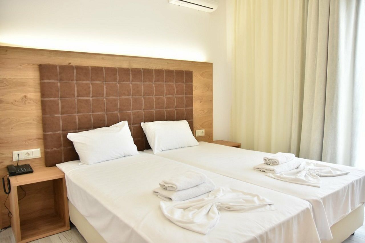 Artemis Hotel Apartments Hersonissos  Exterior foto