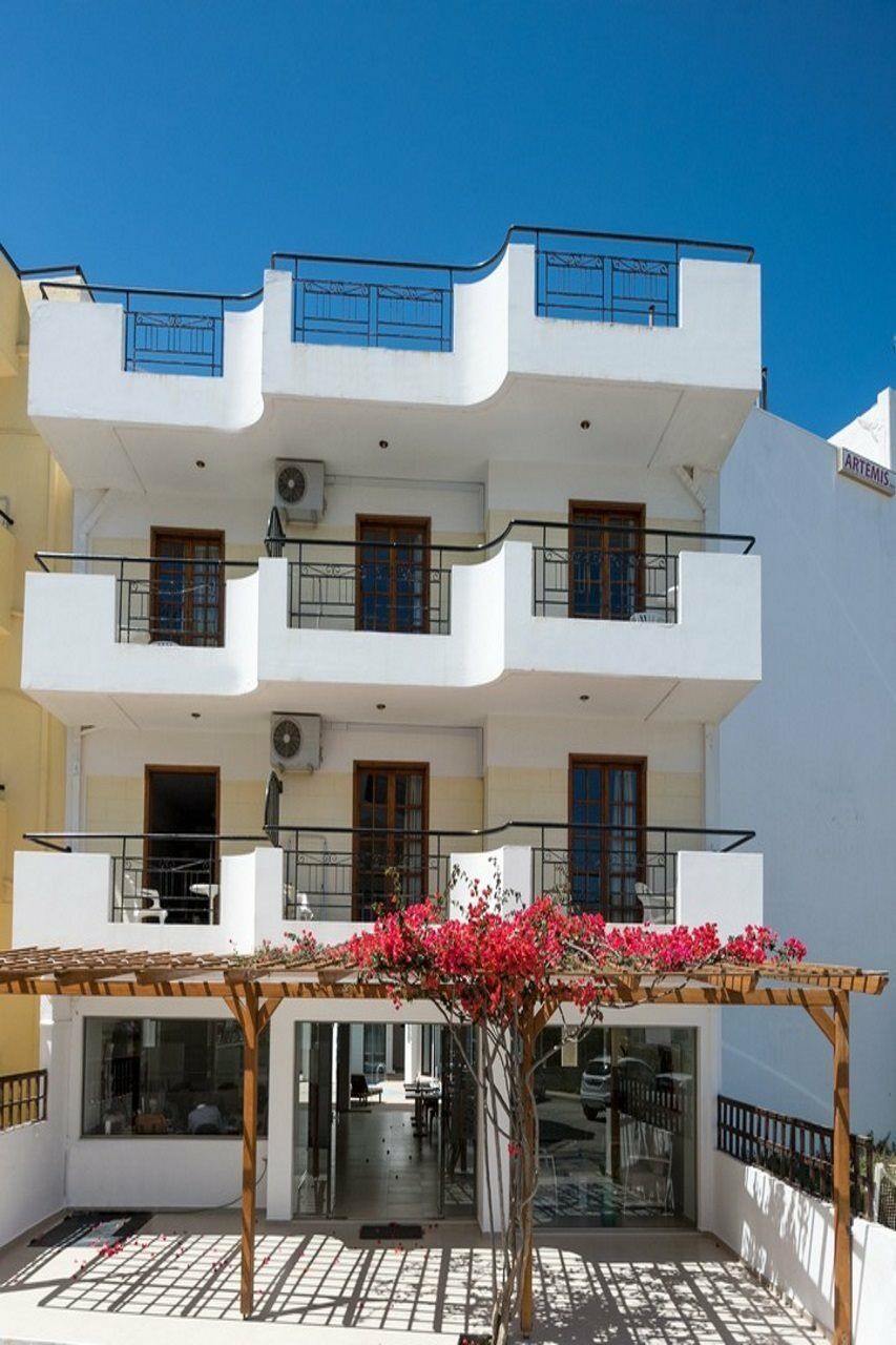 Artemis Hotel Apartments Hersonissos  Exterior foto